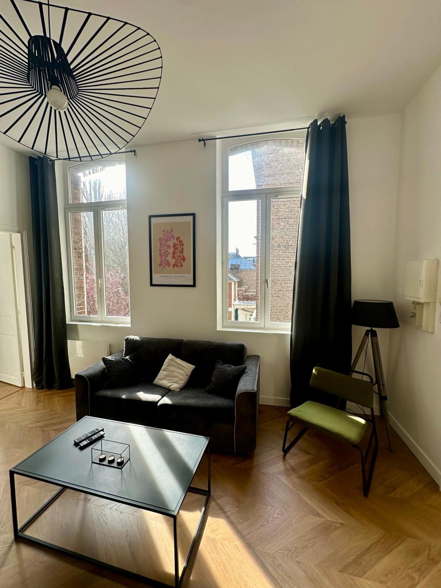 Spacieux Appt Haussmannien Parking Prive Amiens Exterior photo